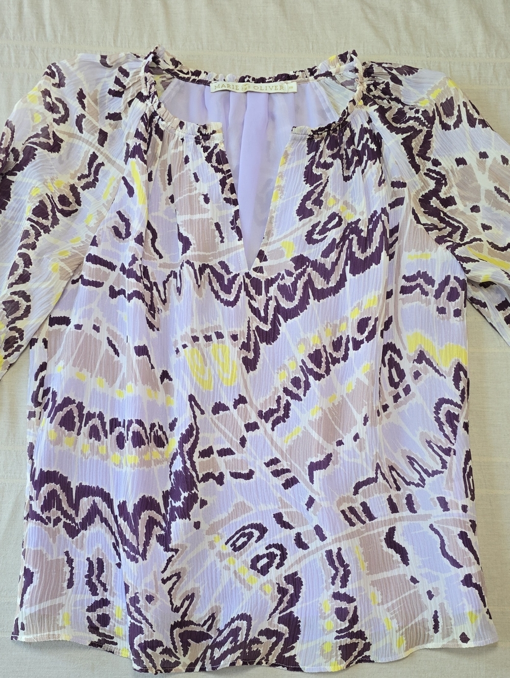 Marie Oliver Split Neck Lavender Patterned Chiffon Women's Blouse Size XS